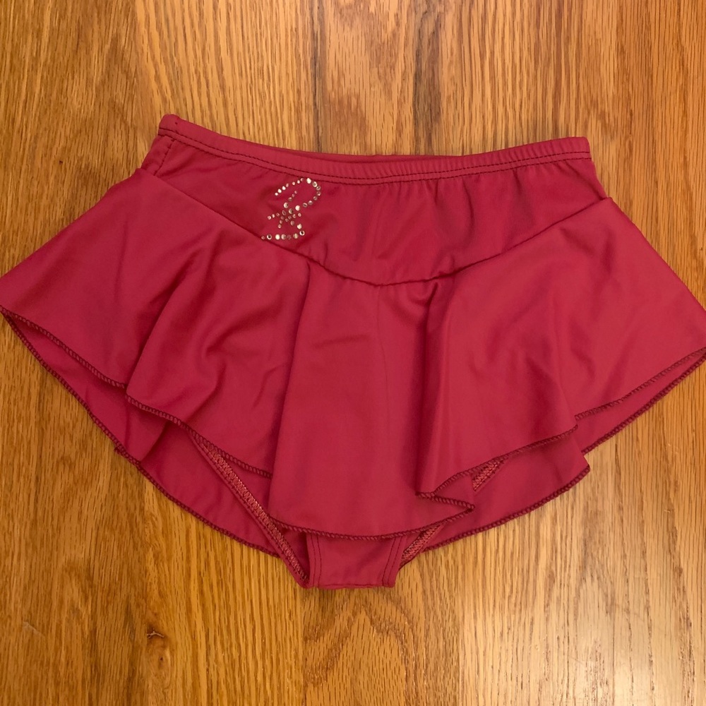 NEW Figure skating skirt, size for height 128cm
